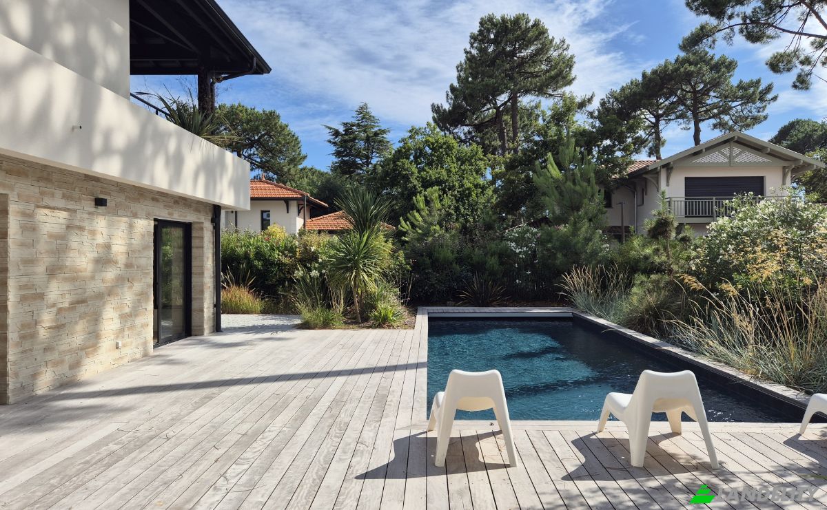 Villa for Sale 10 All Virginie Heriot, 33120 Arcachon, Arcachon, Gironde, Nouvelle-Aquitaine, France. Photo 16