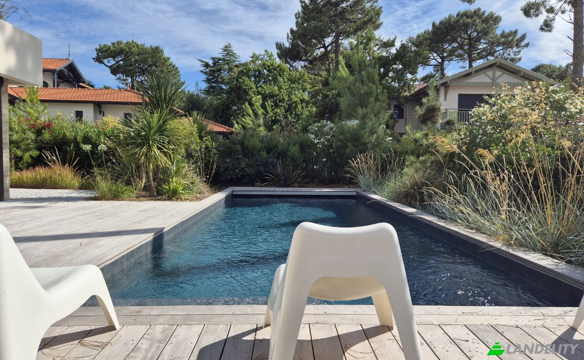 Villa for Sale 10 All Virginie Heriot, 33120 Arcachon, Arcachon, Gironde, Nouvelle-Aquitaine, France. Photo 21