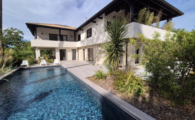 Villa for Sale 10 All Virginie Heriot. Photo#23 Villa for Sale 10 All Virginie Heriot. Photo#23