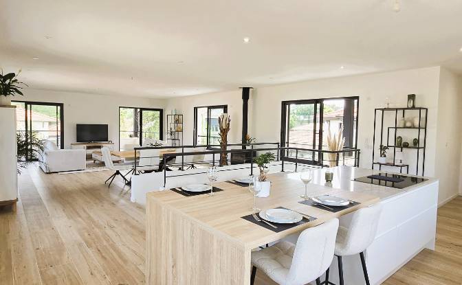 Villa for Sale 10 All Virginie Heriot. Photo#3 Villa for Sale 10 All Virginie Heriot. Photo#3