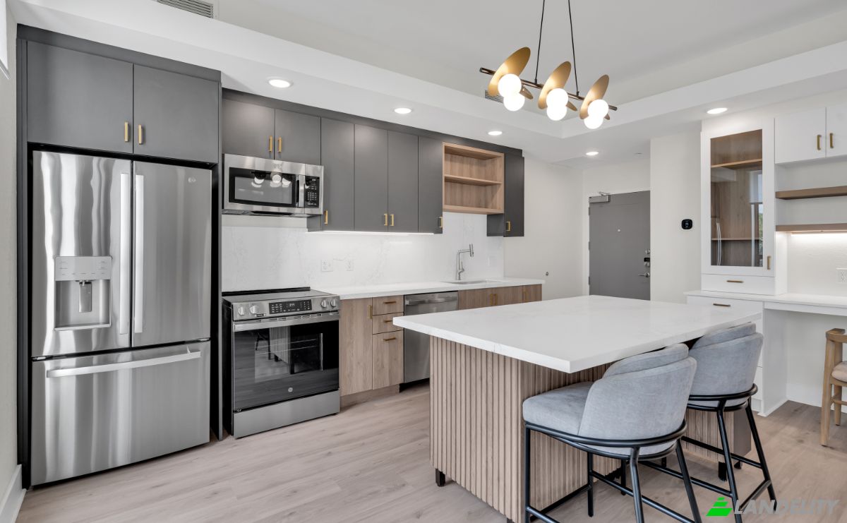 Apartment for Rent 8859 Veterans Memorial Blvd, Metairie, Jefferson Parish, Louisiana, United States, LA 70003, USA. Photo 11