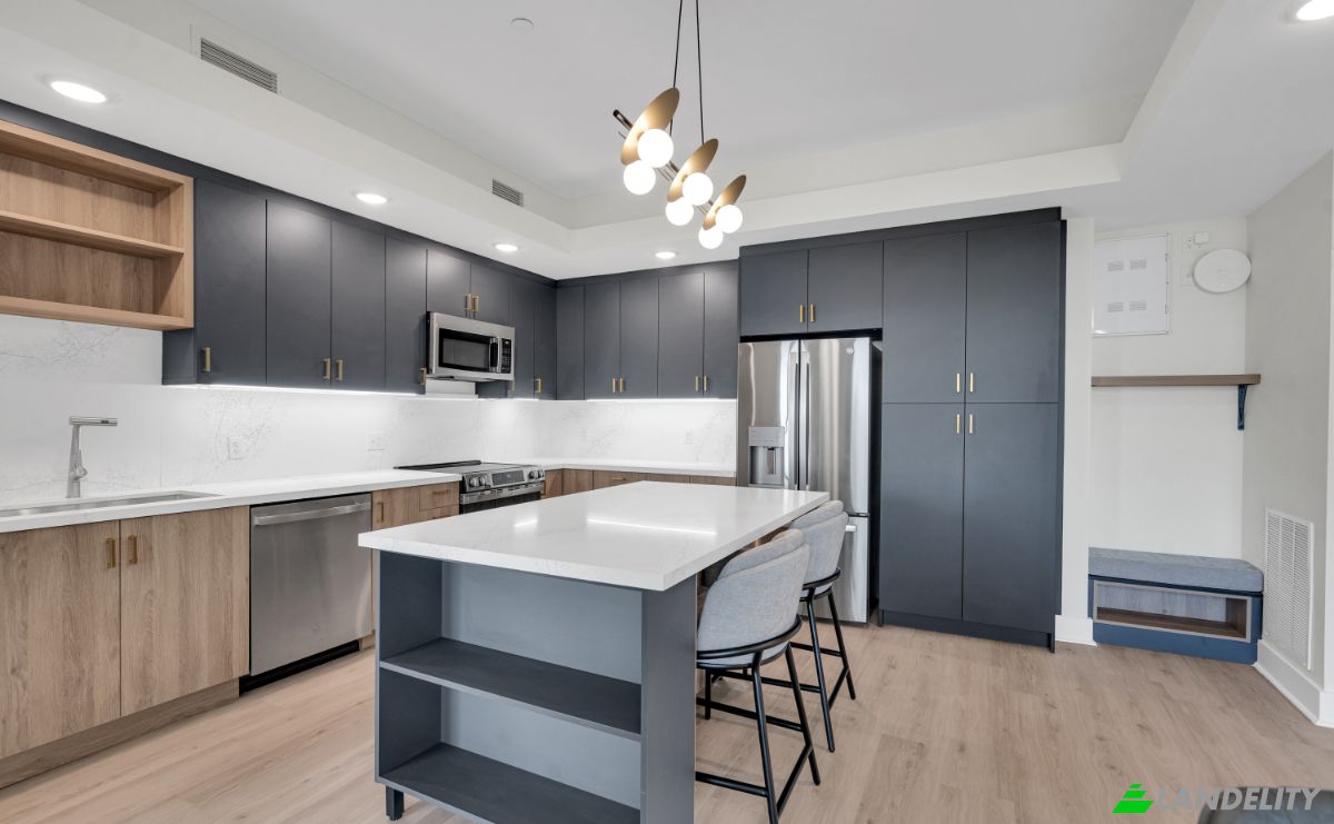 Apartment for Rent 8859 Veterans Memorial Blvd, Metairie, Jefferson Parish, Louisiana, United States, LA 70003, USA. Photo 9