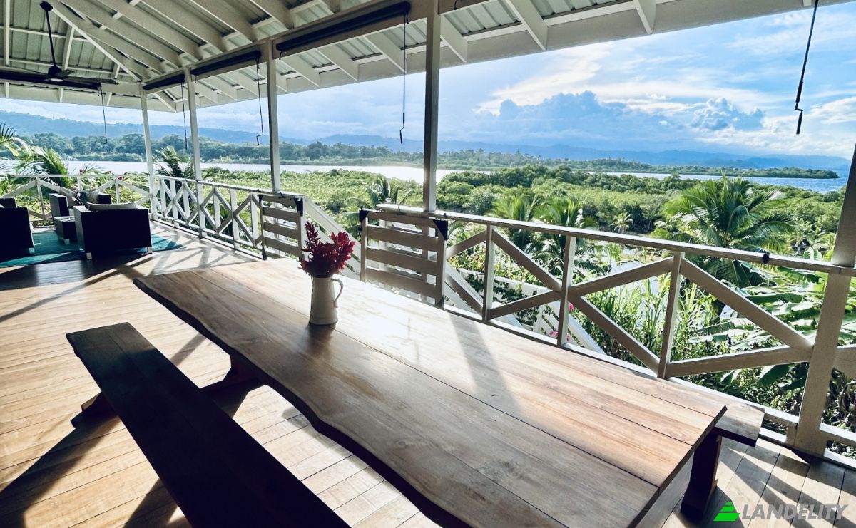 Single Family Home for Sale Tierra Oscura, Valle de Agua Arriba, Bocas del Toro District, Bocas del Toro Province, Panama. Photo 1