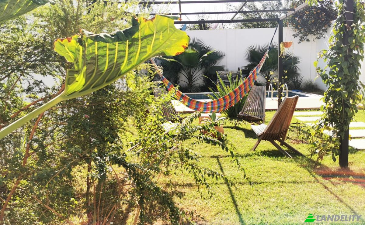 Townhouse for Sale Encarnacion 070107, Encarnacion, Itapua Department, Paraguay. Photo 17