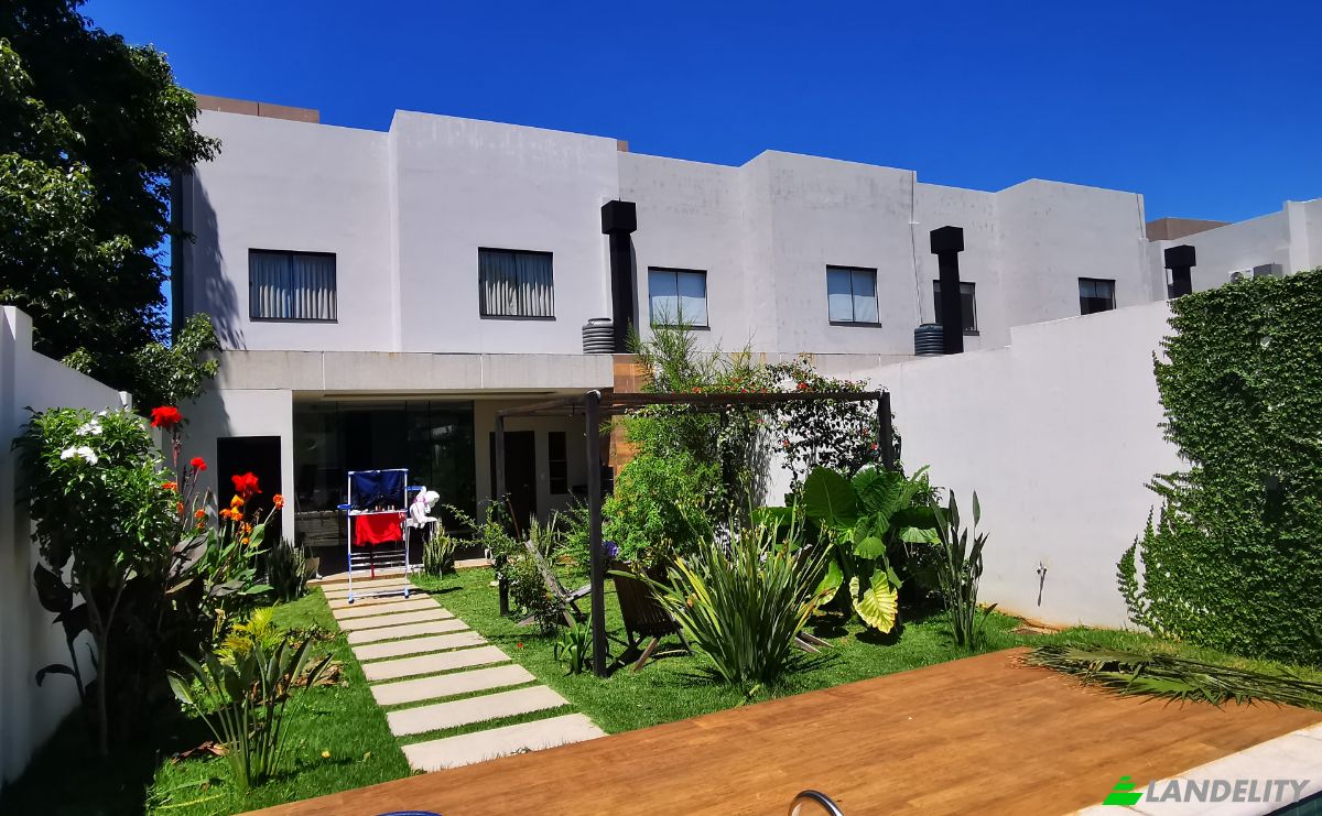 Townhouse for Sale Encarnacion 070107, Encarnacion, Itapua Department, Paraguay. Photo 20