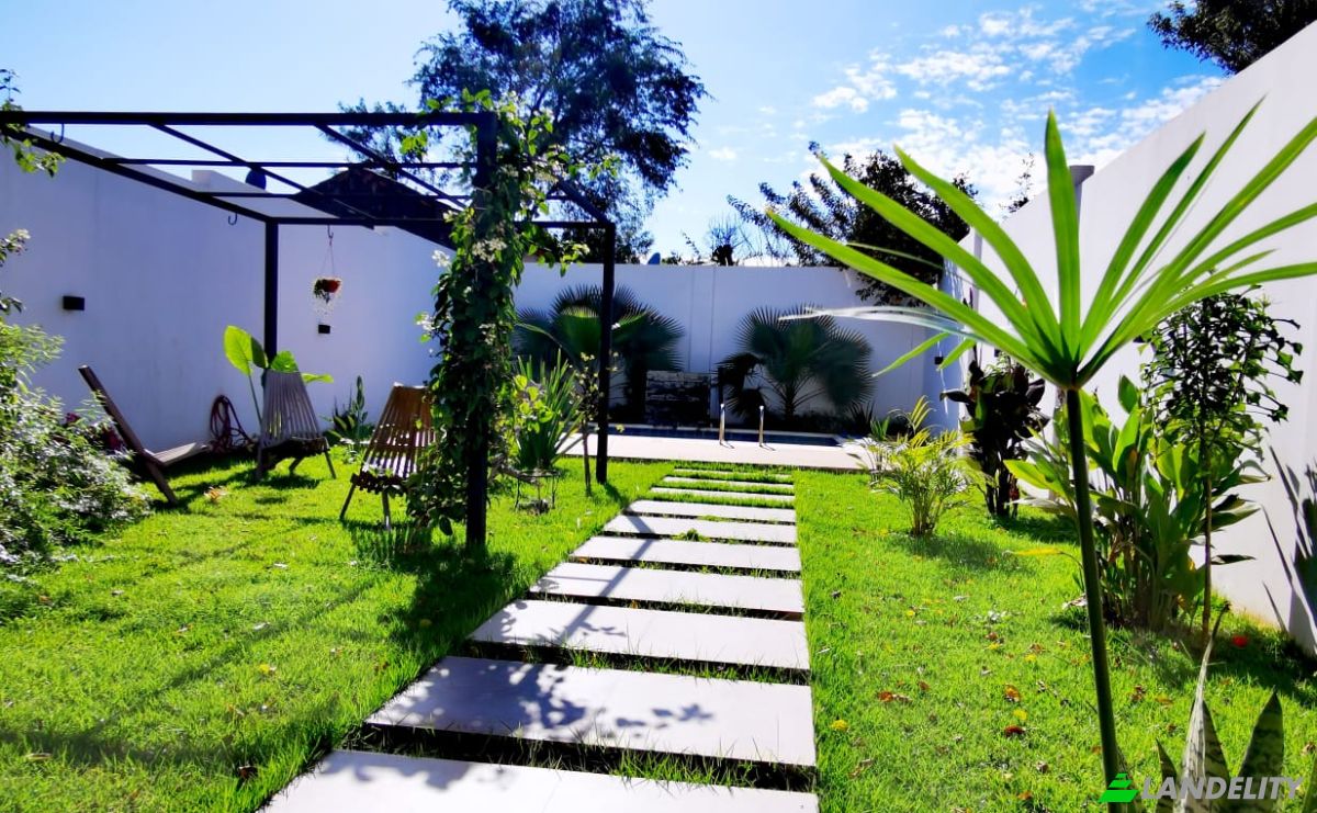 Townhouse for Sale Encarnacion 070107, Encarnacion, Itapua Department, Paraguay. Photo 11