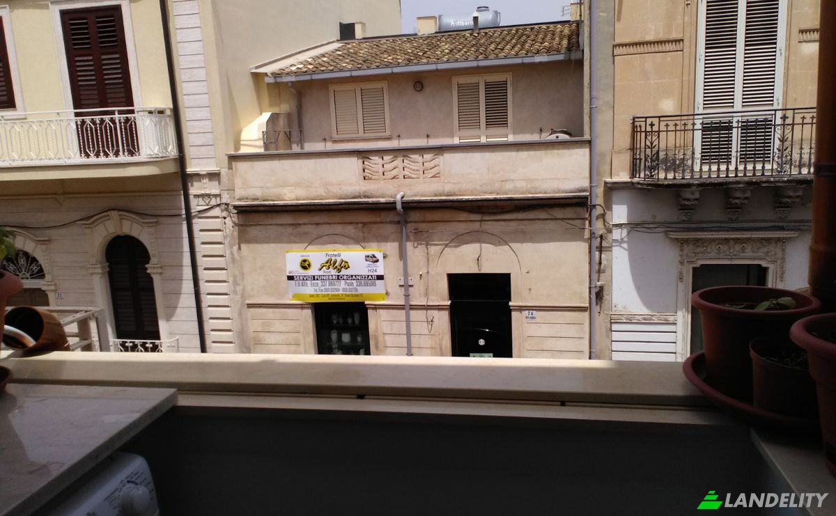 Bungalow for Sale Corso Vittorio Emanuele, 96012 Avola SR, Avola, Free municipal consortium of Syracuse, Sicily, Italy. Photo 12