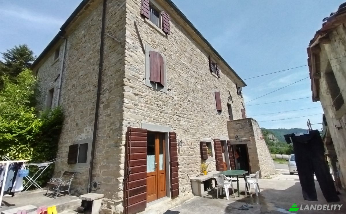 Single Family Home for Sale Strada Poggiolo, Spugna, 47018 Santa Sofia FC, Santa Sofia, Province of Forli-Cesena, Emilia-Romagna, Italy. Photo 1