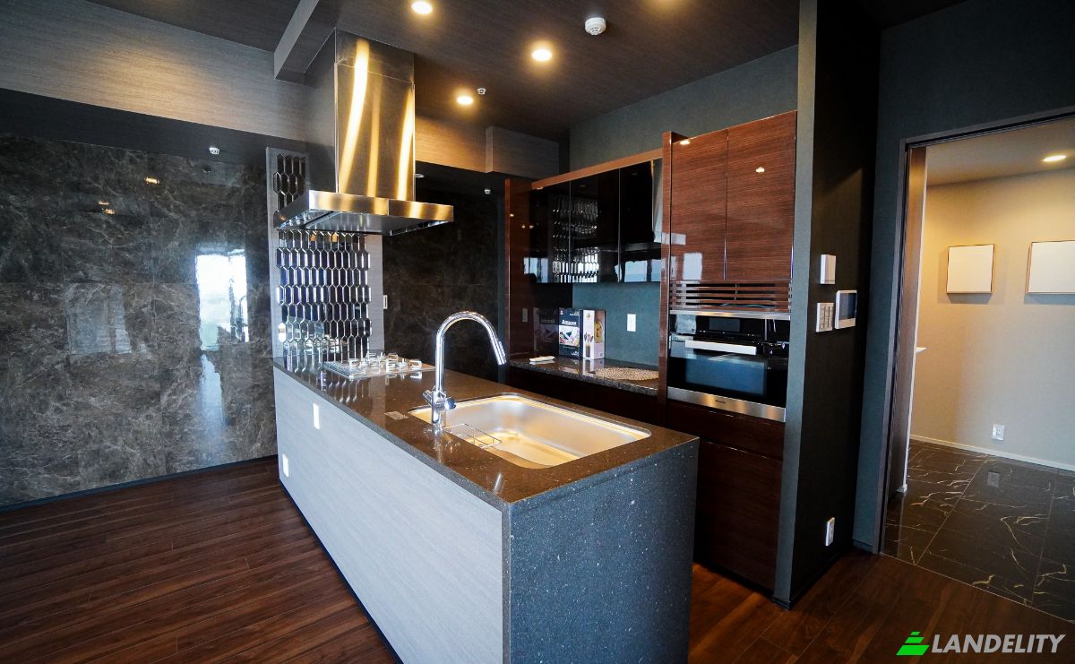 Apartment for Sale 2-chome-2-16 Chuo, Chiba, Chuo Ward, Japan, 260-0013. Photo 1