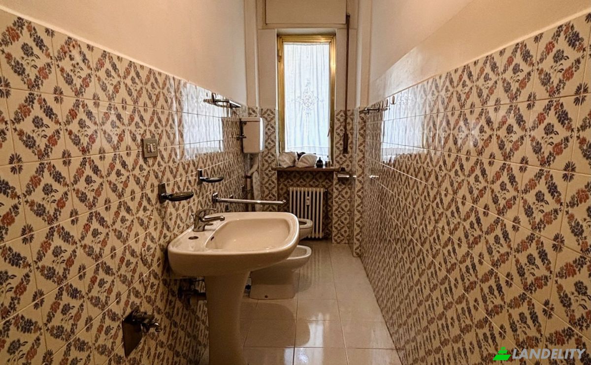Apartment for Sale Viale Duca dAosta, 11027 Saint-Vincent AO, Saint-Vincent, Aosta Valley, Italy. Photo 15