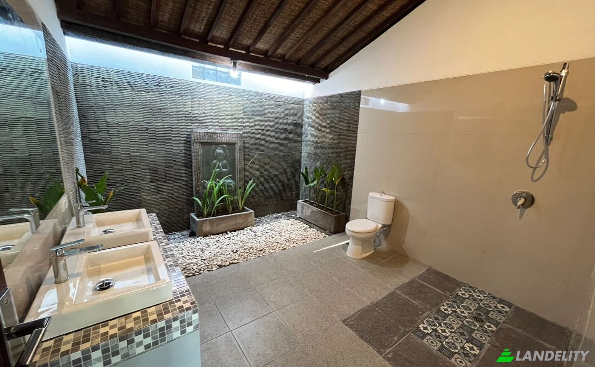 Villa for Sale Jl Bidadari II No1, Kerobokan Kelod, Kec Kuta Utara, Kabupaten Badung, Bali 80361, Dalung, Badung Regency, Bali, Indonesia. Photo 9