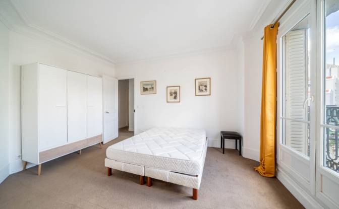 Apartment for Sale 89 Rue St Charles, 75015 Paris. Photo#12 Apartment for Sale 89 Rue St Charles, 75015 Paris. Photo#12