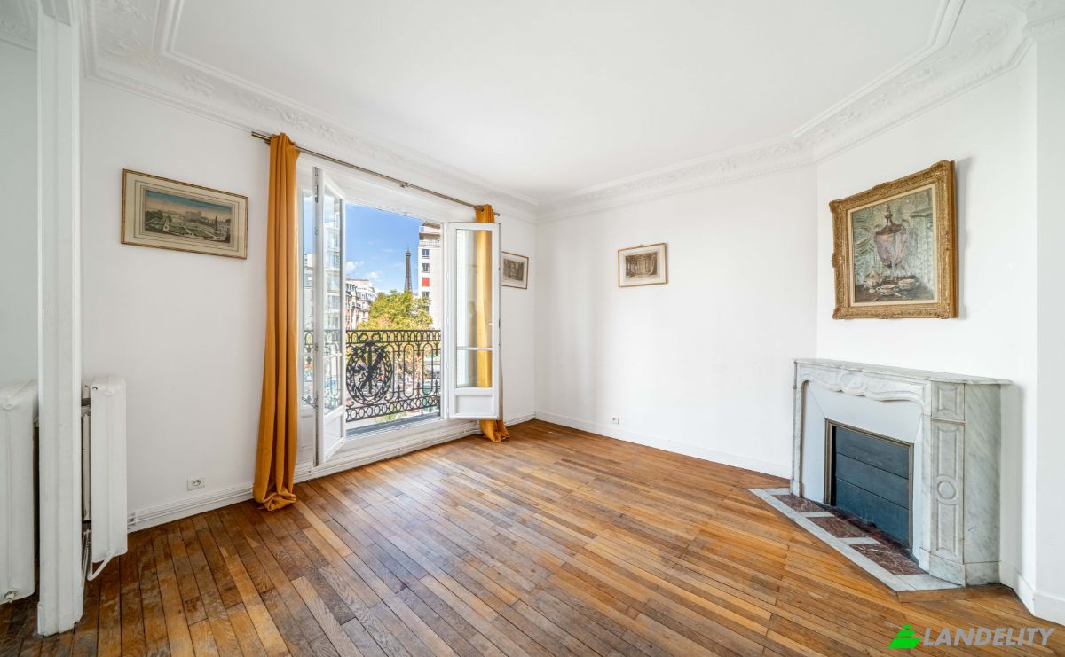 Apartment for Sale 89 Rue St Charles, 75015 Paris, Paris, Ile-de-France, France. Photo 3