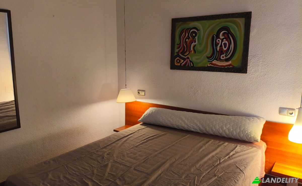 Apartment for Sale Av Dr Oloriz, Local, Beiro, Granada, Andalusia, Spain. Photo 12