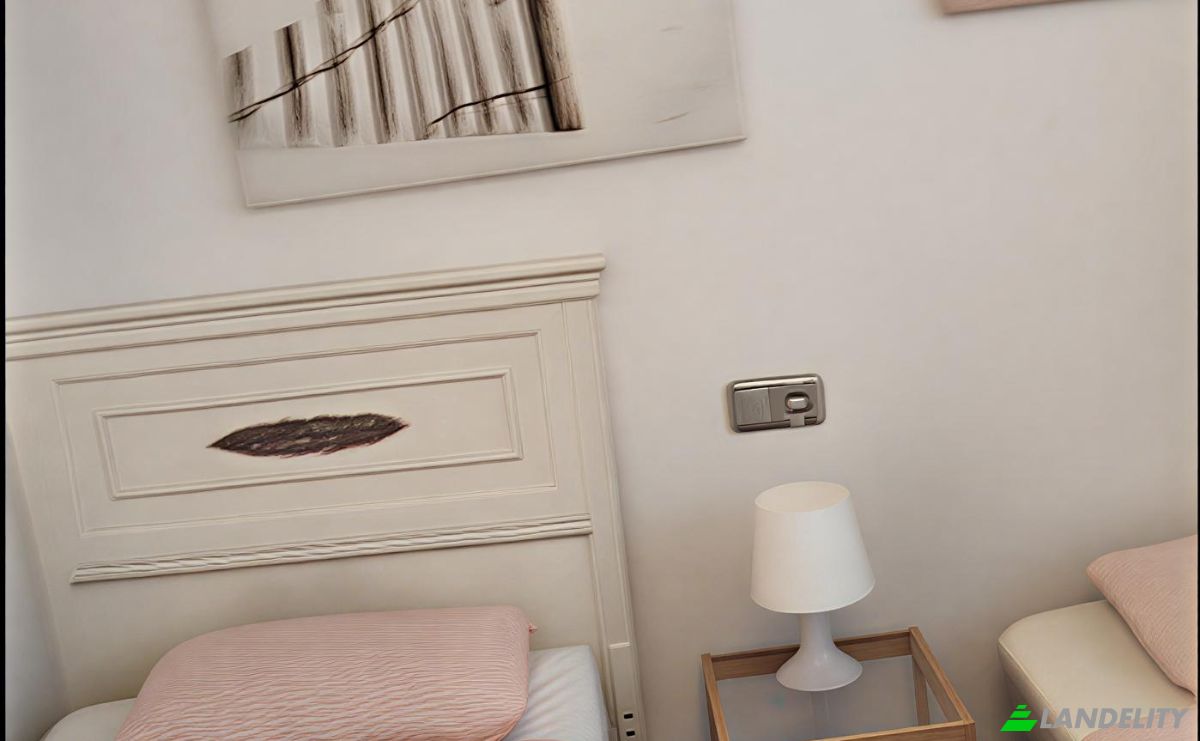Apartment for Sale Av Dr Oloriz, Local, Beiro, Granada, Andalusia, Spain. Photo 9