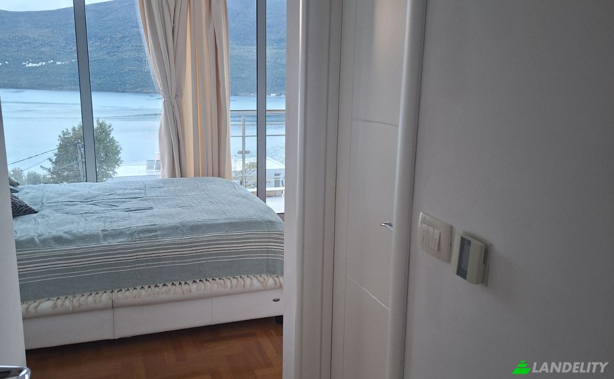 Apartment for Sale Denovici, Herceg Novi Municipality, Montenegro. Photo 4