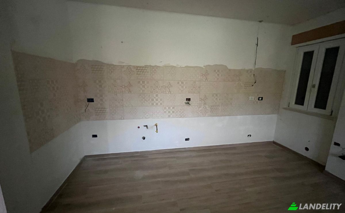 Apartment for Sale Contrada Campanile, 64035 Castilenti TE, Castilenti, Province of Teramo, Abruzzo, Italy. Photo 15
