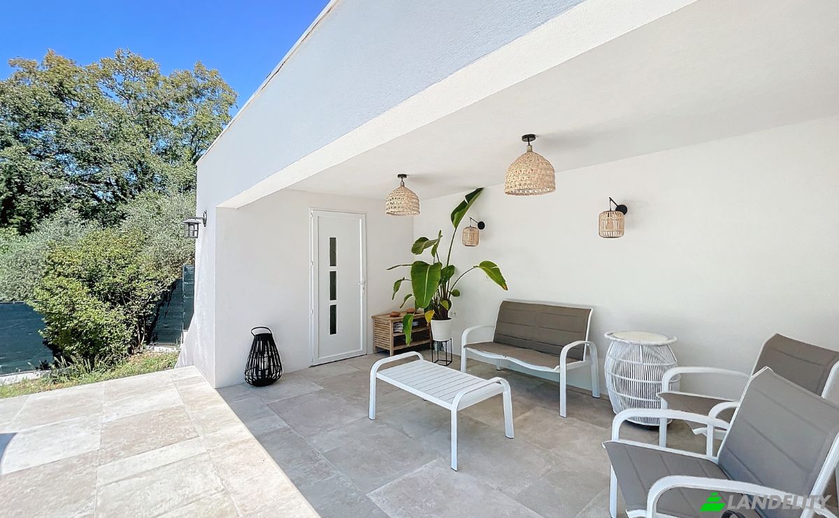 Villa for Sale 581 Chem du Puits du Plan, 06370 Mouans-Sartoux, Mouans-Sartoux, Alpes-Maritimes, Provence-Alpes-Cote dAzur, France. Photo 10