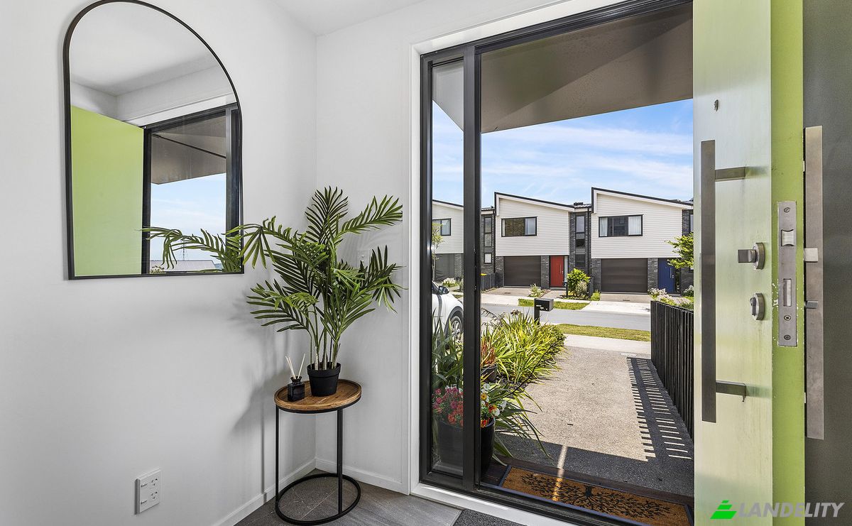 Townhouse for Sale 43 Holystone Road, Whitby, Porirua 5024, Porirua, Porirua City, Wellington Region, New Zealand. Photo 11