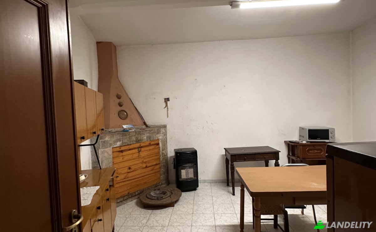 Townhouse for Sale Via la Marmora, 09073 Cuglieri OR, Cuglieri, Province of Oristano, Sardinia, Italy. Photo 15