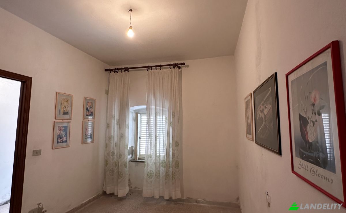Townhouse for Sale Via la Marmora, 09073 Cuglieri OR, Cuglieri, Province of Oristano, Sardinia, Italy. Photo 6