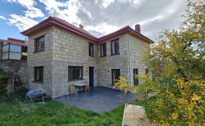 Villa for Sale Arikli Koyu Ic Yolu. Photo#2