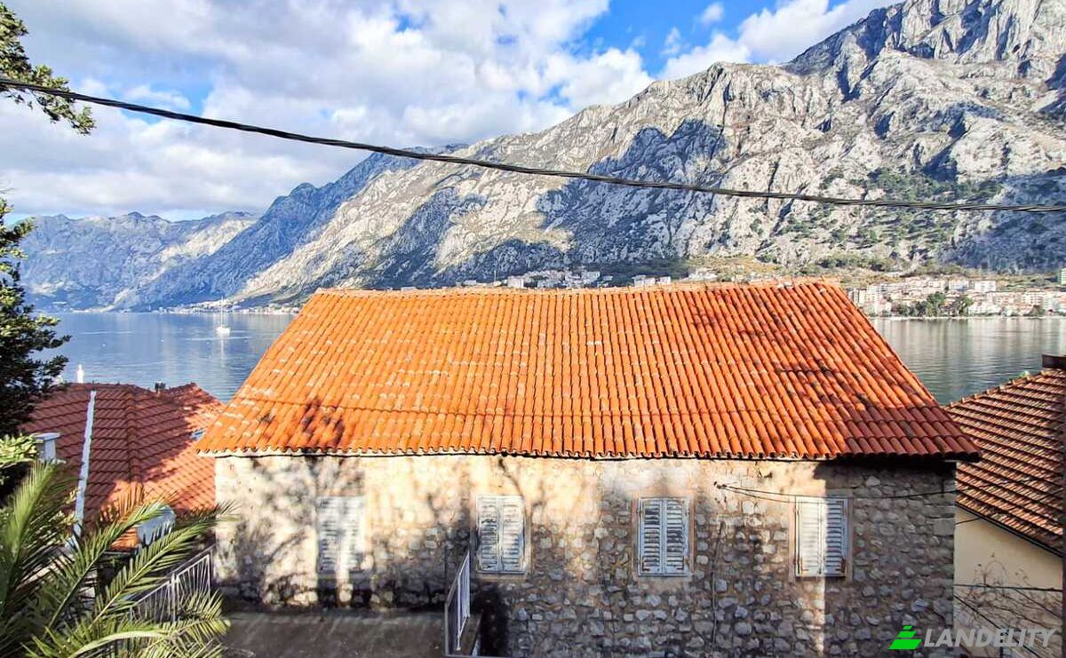 Investing/Development for Sale 93 Jadranska magistrala, Muo, Kotor Municipality, Montenegro. Photo 3