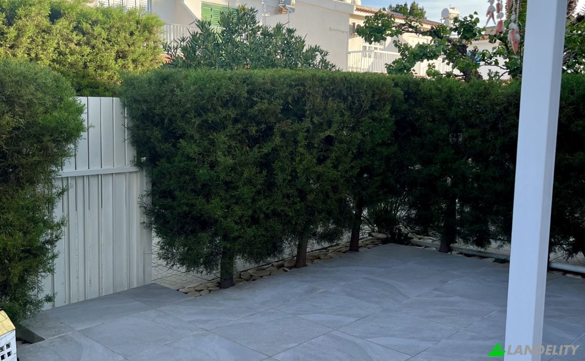 Single Family Home for Sale Perivolia 7560, Perivolia, Dimos Dromolaxias-Meneou, Larnaca, Cyprus. Photo 4
