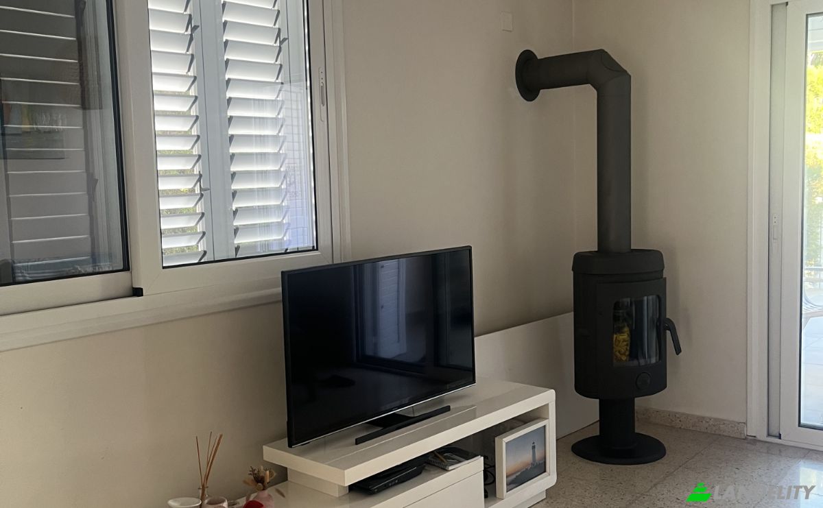 Single Family Home for Sale Perivolia 7560, Perivolia, Dimos Dromolaxias-Meneou, Larnaca, Cyprus. Photo 6