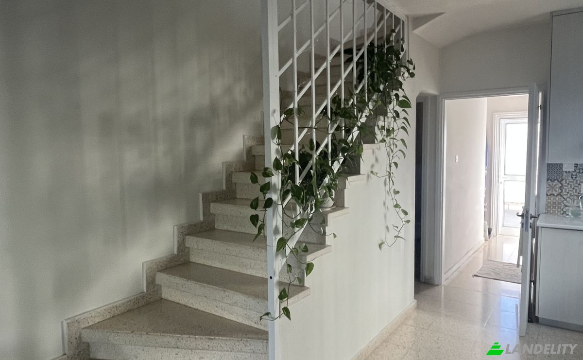 Single Family Home for Sale Perivolia 7560, Perivolia, Dimos Dromolaxias-Meneou, Larnaca, Cyprus. Photo 9