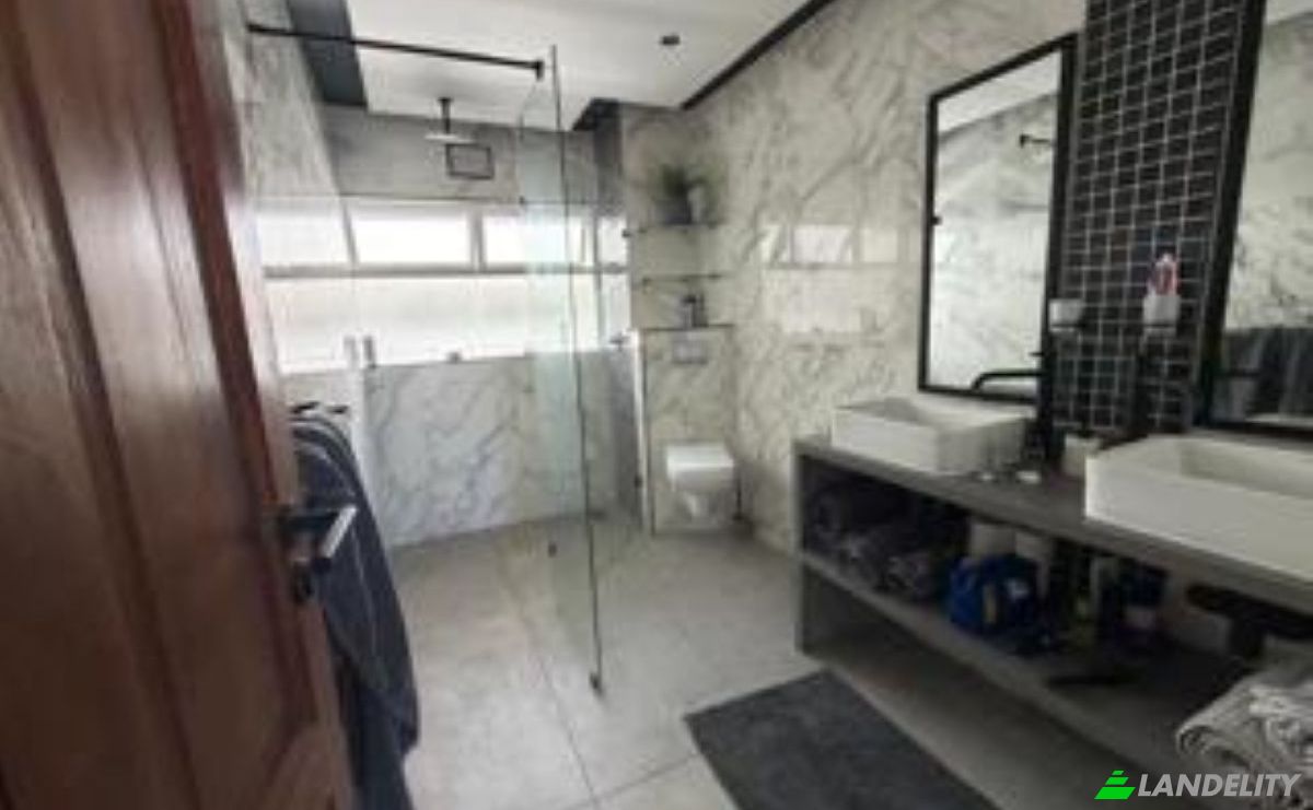 Apartment for Sale 63 Regent Rd, Sea Point, Cape Town, City of Cape Town Metropolitan Municipality, Western Cape, South Africa, 8060. Photo 12