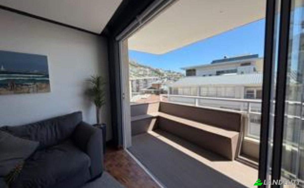 Apartment for Sale 63 Regent Rd, Sea Point, Cape Town, City of Cape Town Metropolitan Municipality, Western Cape, South Africa, 8060. Photo 4