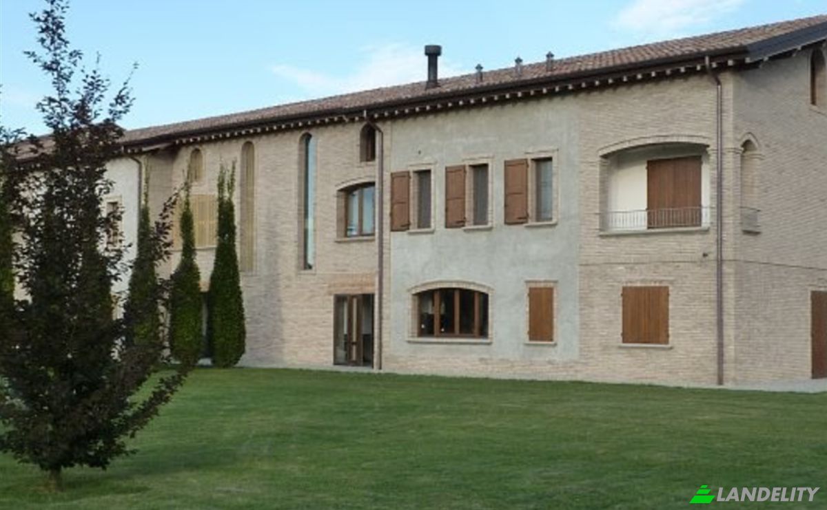 Villa for Sale Via Tassarola, 42048 Rubiera RE, Rubiera, Province of Reggio Emilia, Emilia-Romagna, Italy. Photo 3