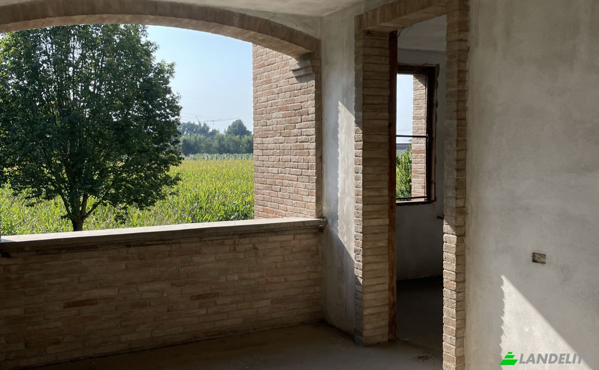 Villa for Sale Via Tassarola, 42048 Rubiera RE, Rubiera, Province of Reggio Emilia, Emilia-Romagna, Italy. Photo 6
