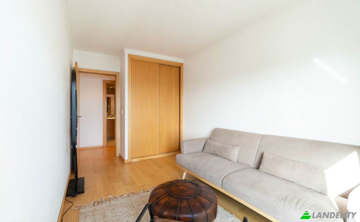 Apartment for Sale Av Dom Joao II 45902, 1990-358 Moscavide, Lisbon, Portugal. Photo 14