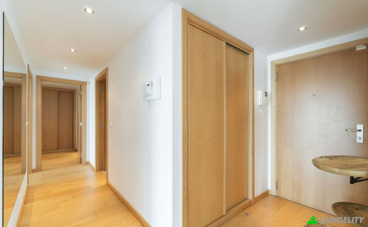 Apartment for Sale Av Dom Joao II 45902, 1990-358 Moscavide, Lisbon, Portugal. Photo 6