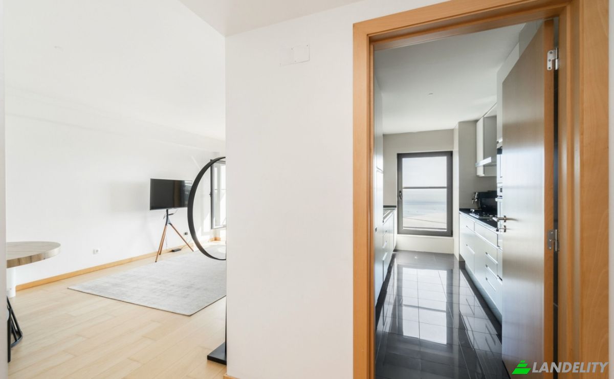 Apartment for Sale Av Dom Joao II 45902, 1990-358 Moscavide, Lisbon, Portugal. Photo 11