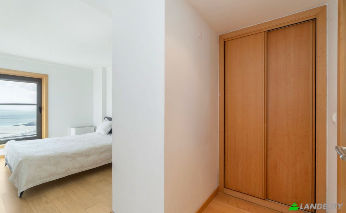 Apartment for Sale Av Dom Joao II 45902, 1990-358 Moscavide, Lisbon, Portugal. Photo 3