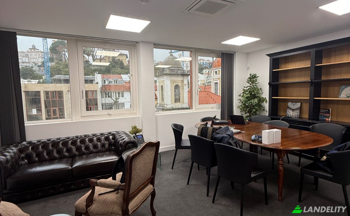 Office Space for Sale R Julio Cesar Machado 9, 1250-096 Lisboa, Lisbon, Portugal. Photo 2
