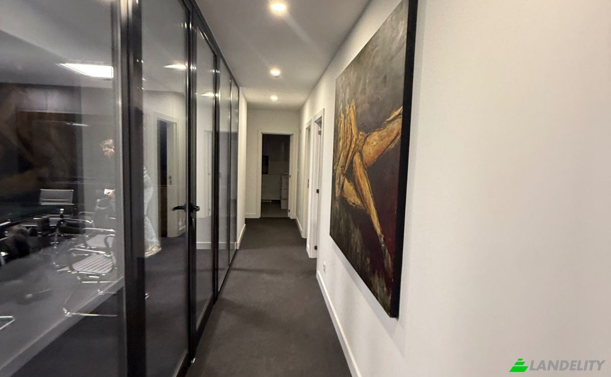 Office Space for Sale R Julio Cesar Machado 9, 1250-096 Lisboa, Lisbon, Portugal. Photo 9