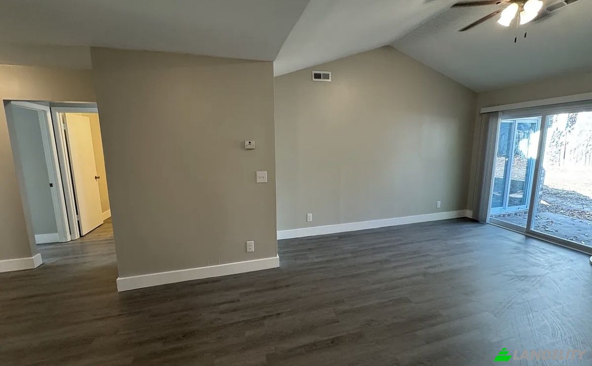 Single Family Home for Rent 9372 Secret St, Ladson, Charleston County, South Carolina, United States, SC 29456, USA. Photo 7