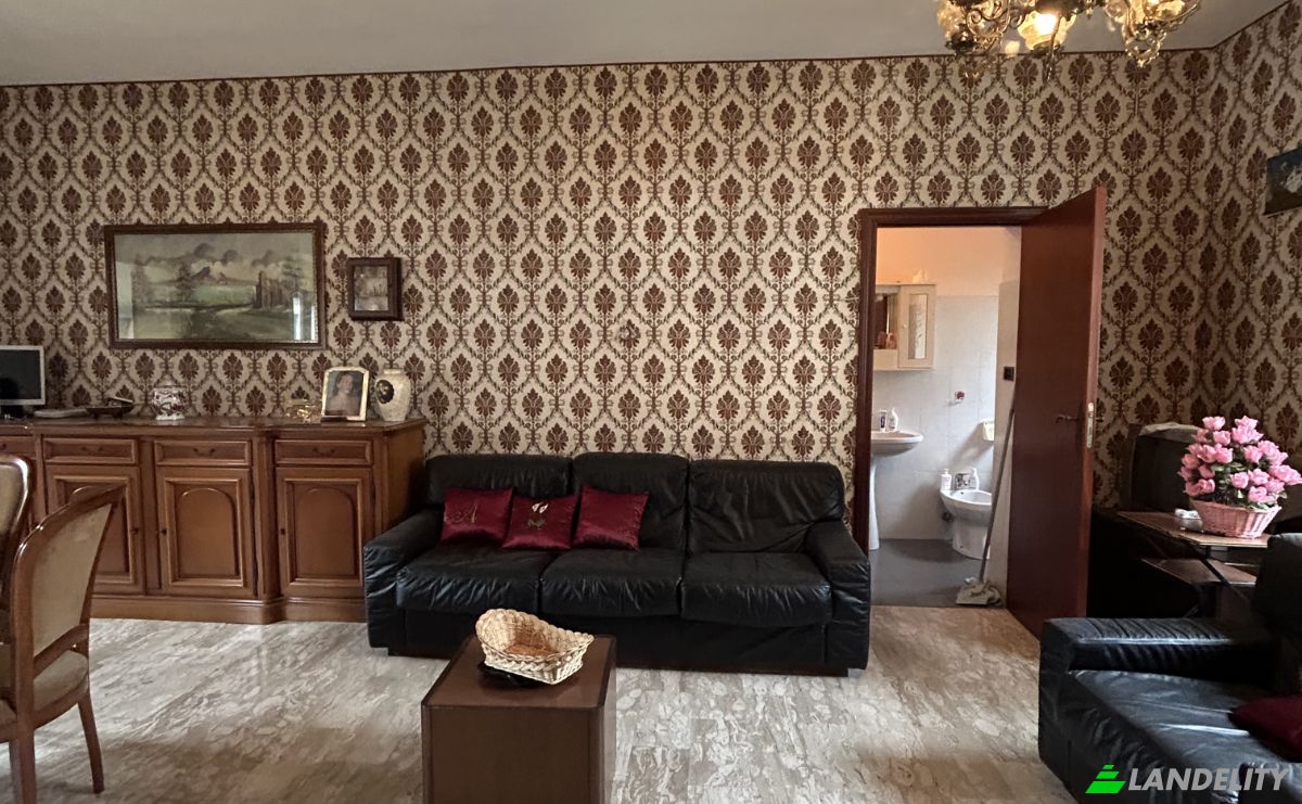 Apartment for Sale Via Provinciale Melara, 186, 85044 Lauria PZ, Lauria, Province of Potenza, Basilicata, Italy. Photo 10