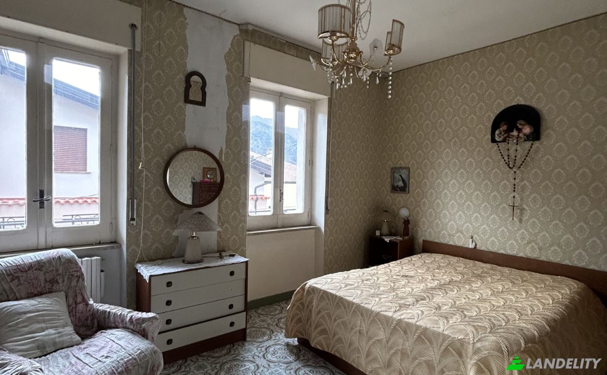 Apartment for Sale Via Provinciale Melara, 186, 85044 Lauria PZ, Lauria, Province of Potenza, Basilicata, Italy. Photo 12