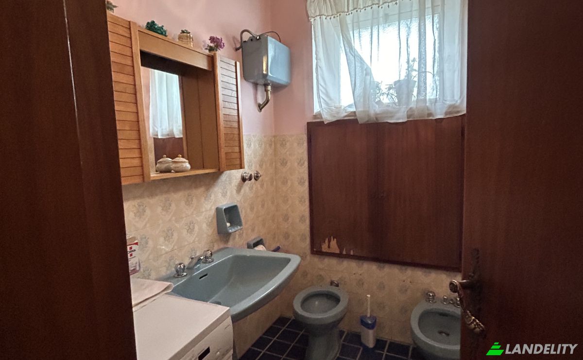 Apartment for Sale Via Provinciale Melara, 186, 85044 Lauria PZ, Lauria, Province of Potenza, Basilicata, Italy. Photo 14