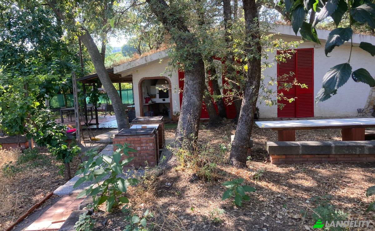 Single Family Home for Sale Via R Livatino, 95025 Lavinaio CT, Lavinaio, Metropolitan city of Catania, Sicily, Italy. Photo 2