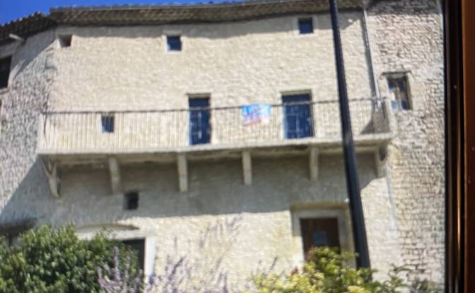 Villa for Sale - Taulignan, France
