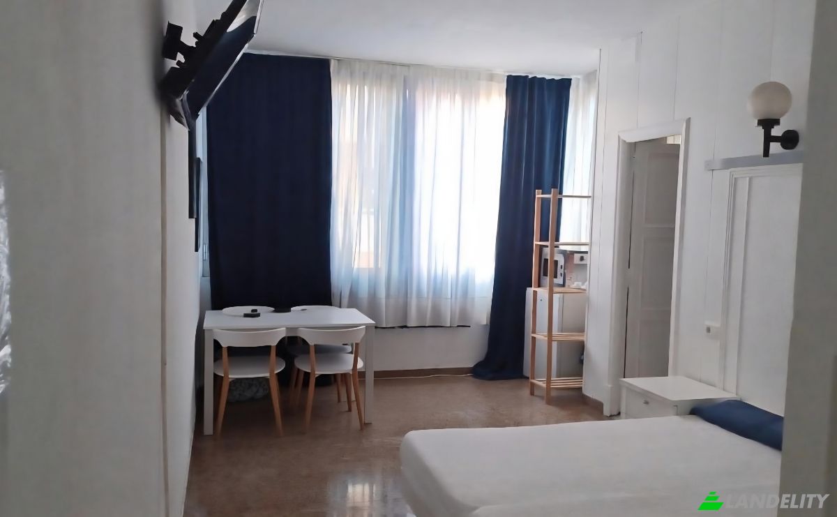 Investing/Development for Sale Ctra Militar, Platja de Palma i Pla de Sant Jordi, Palma, Illes Balears, SArenal, Balearic Islands, Spain. Photo 2