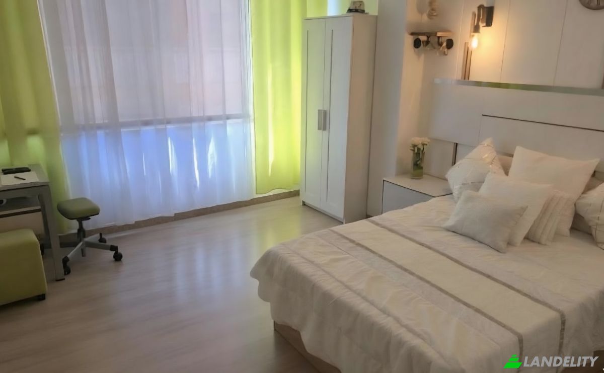 Investing/Development for Sale Ctra Militar, Platja de Palma i Pla de Sant Jordi, Palma, Illes Balears, SArenal, Balearic Islands, Spain. Photo 3