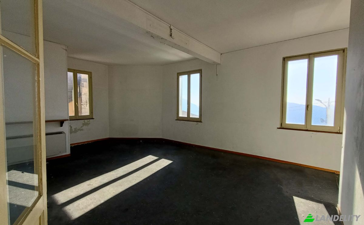 Timeshare for Sale Via Oratorio, 28801 Ungiasca VB, Ungiasca, Province of Verbano-Cusio-Ossola, Piedmont, Italy. Photo 7