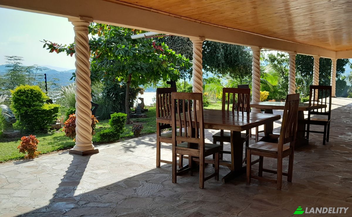 Inn/Lodge for Sale 797 Mica Dr, Kariba, Mashonaland West Province, Zimbabwe. Photo 10